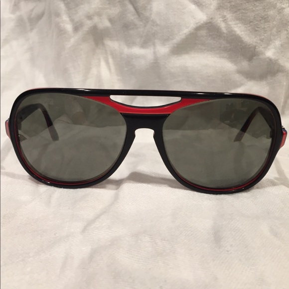 black and red ray ban sunglasses